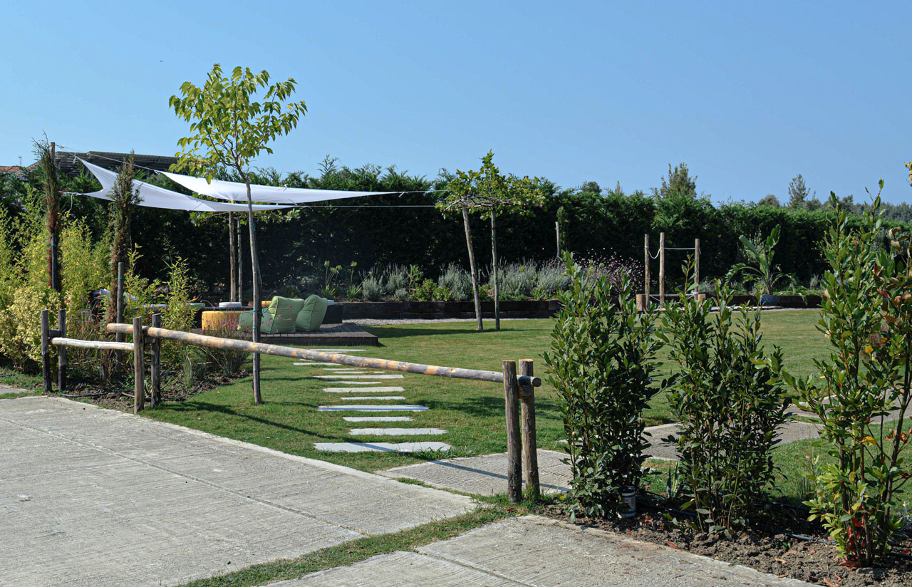 DMV1 Summer House