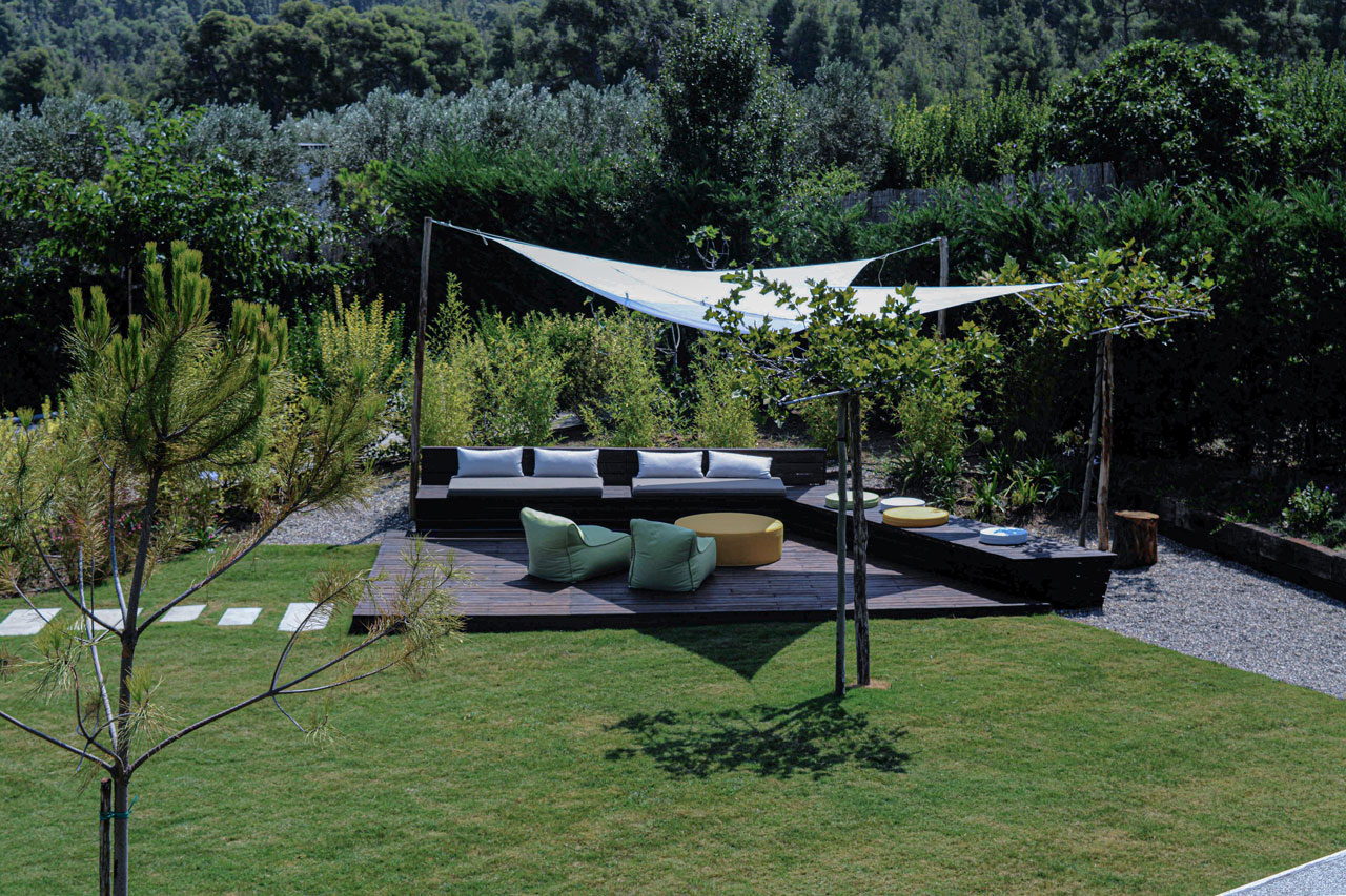 DMV1 Summer House